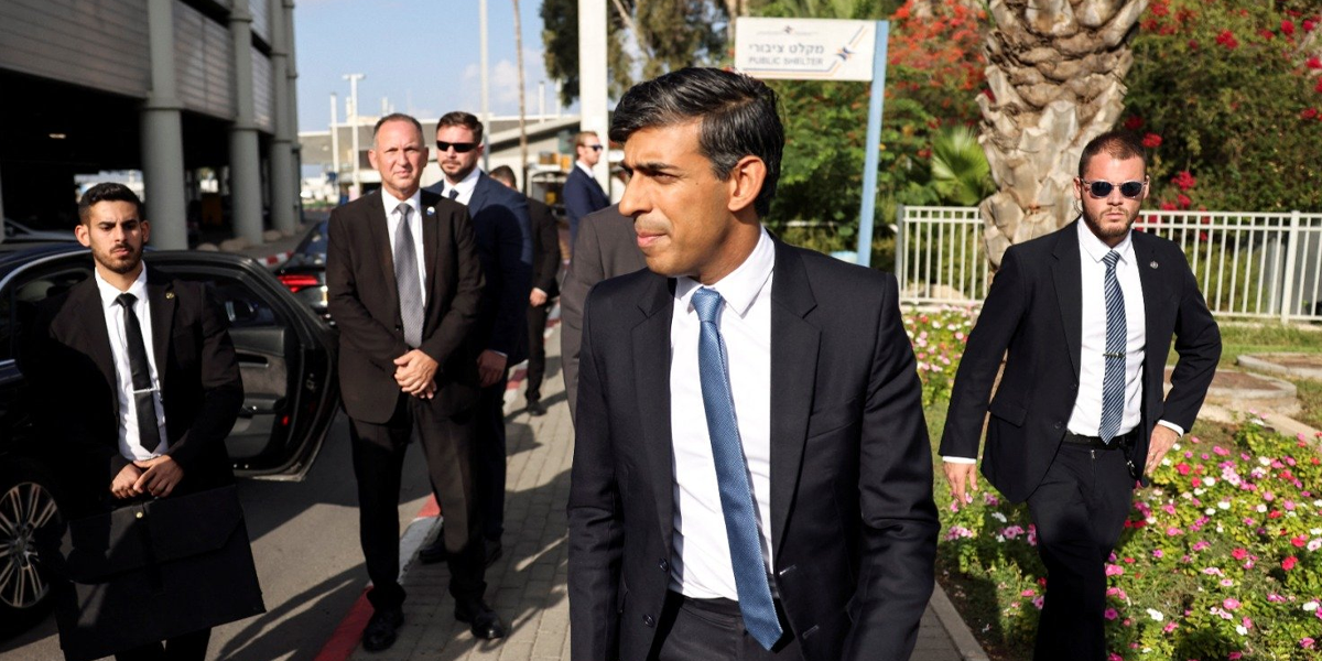 Rishi Sunak lands in Tel Aviv