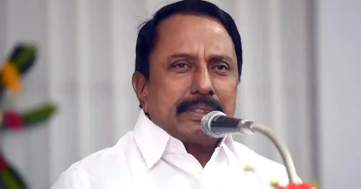 மாணவர்கள் இனி கல்வி நிறுவனங்களிலேயே சான்றிதழ்களைப் பெறலாம் அமைச்சர் செங்கோட்டையன்!   