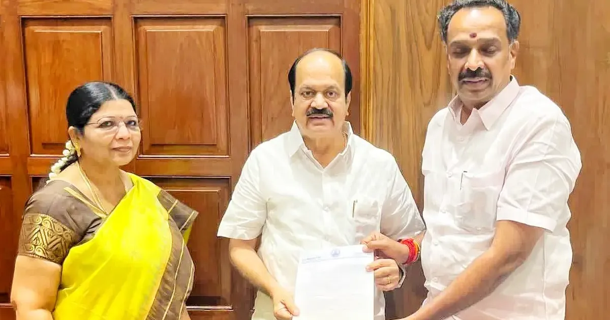அதிமுக-வின் 6-வது விக்கெட் காலி! எம்.ஆர்.விஜயபாஸ்கர் அதிரடி ராஜினாமா!