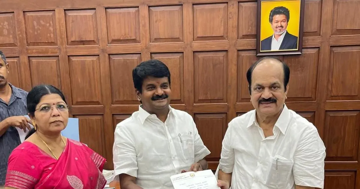 அதிமுக-வுக்குப் பேரிடி! எம்.எல்.ஏ பதவியை ராஜினாமா செய்தார் சி. விஜயபாஸ்கர்!